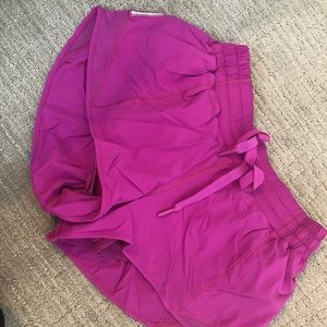 Lululemon hottie hot 2.5” short